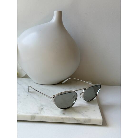 NEW Alexander McQueen AM0424S Silver Cat Eye Sunglasses main image 8